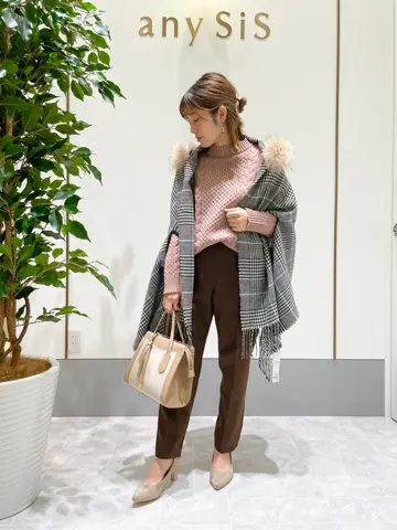ANY SIS スタッフ コーディネート画像