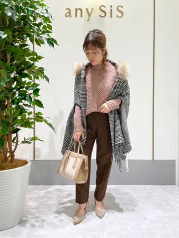 ANY SIS スタッフ コーディネート画像