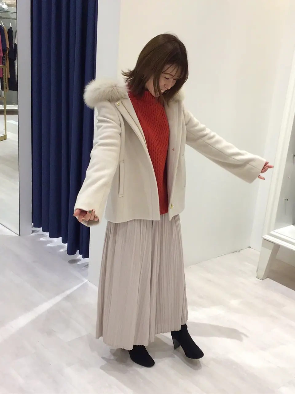 ANY SIS スタッフ コーディネート画像