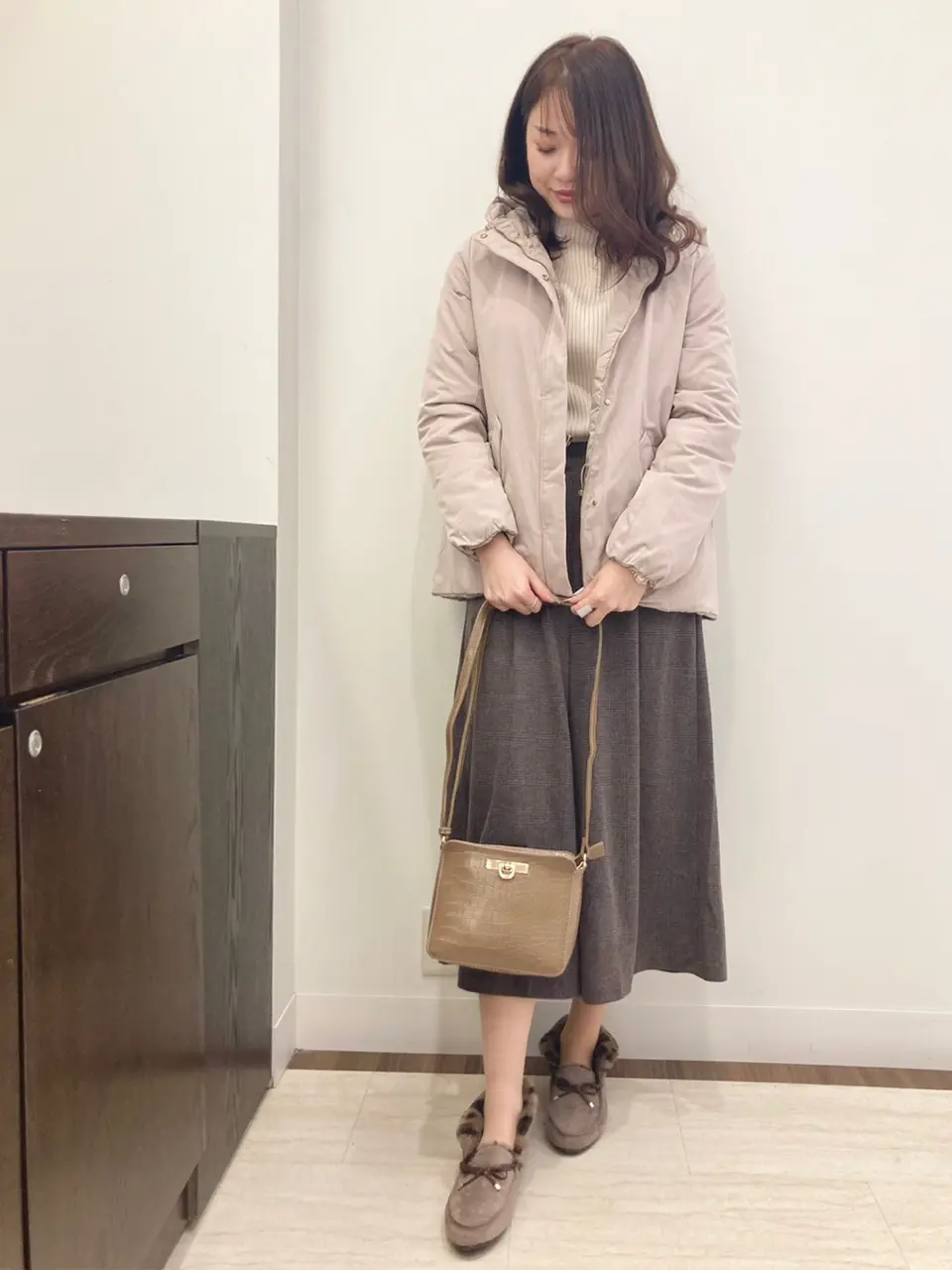 ANY SIS スタッフ コーディネート画像