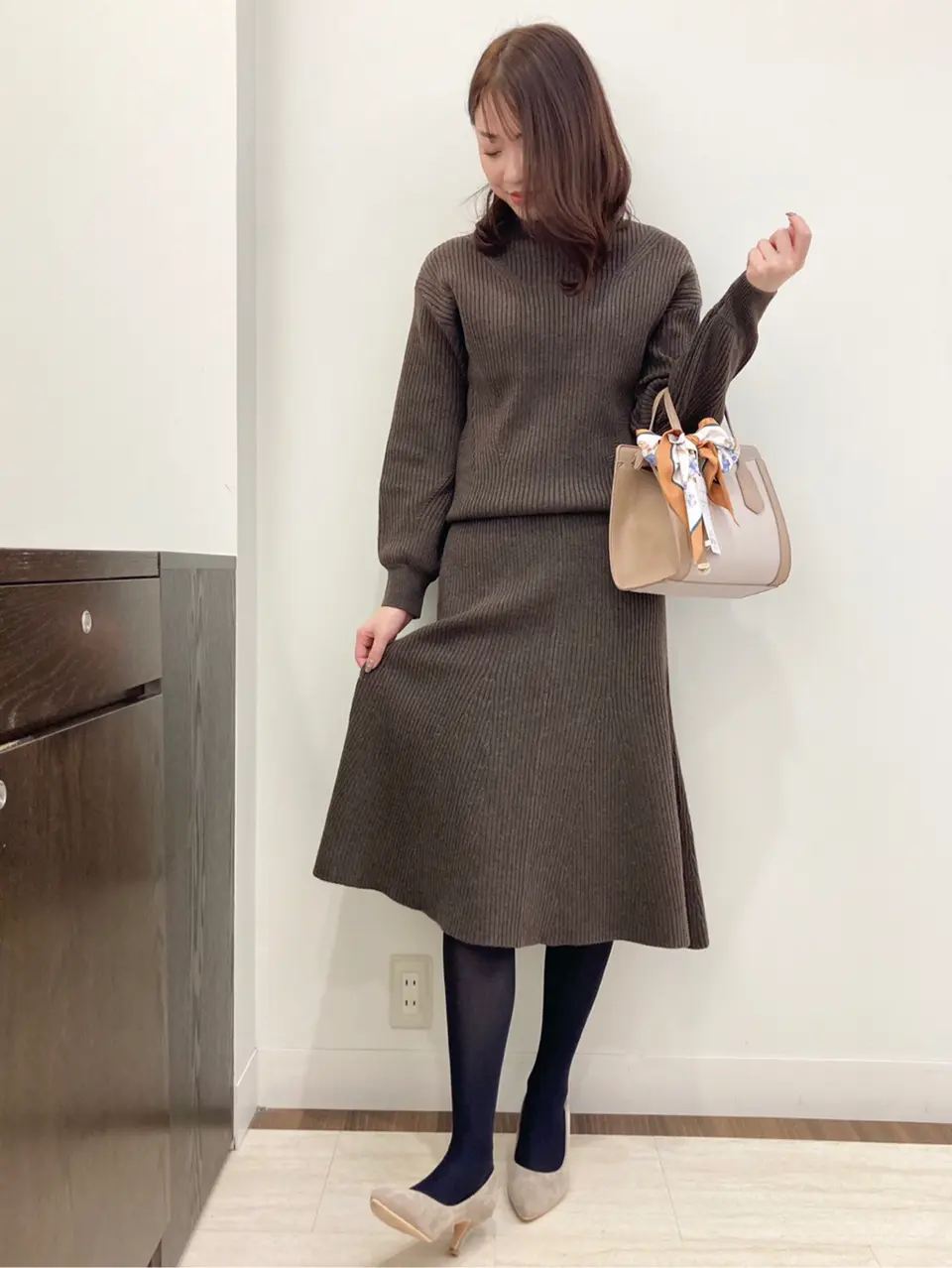 ANY SIS スタッフ コーディネート画像