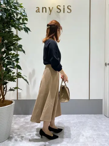ANY SIS スタッフ コーディネート画像