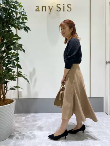 ANY SIS スタッフ コーディネート画像