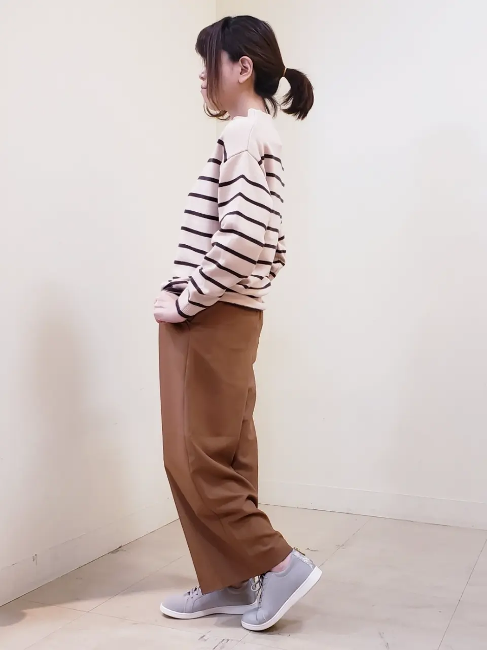 ANY SIS スタッフ コーディネート画像