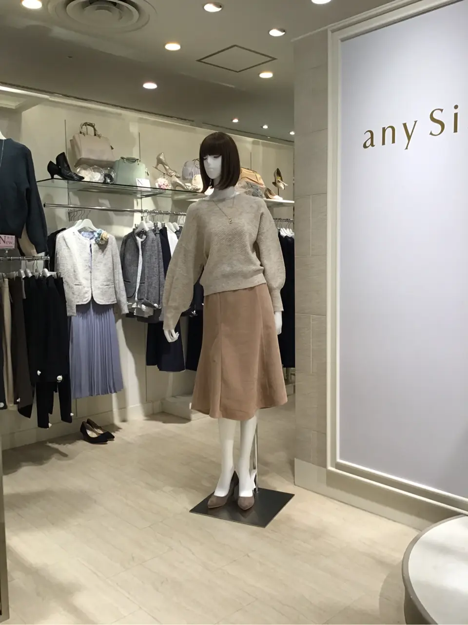 ANY SIS 島崎 コーディネート画像