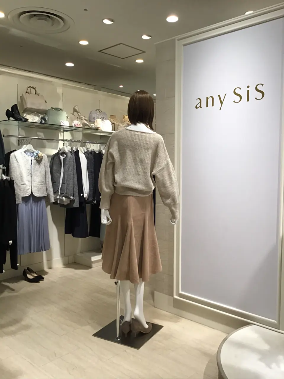 ANY SIS 島崎 コーディネート画像