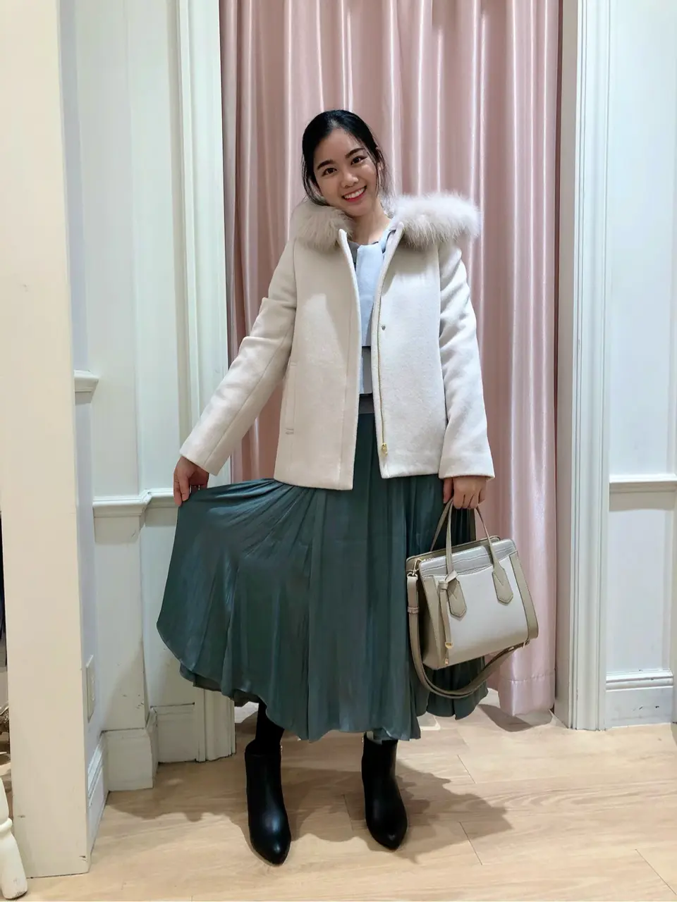 ANY SIS スタッフ コーディネート画像