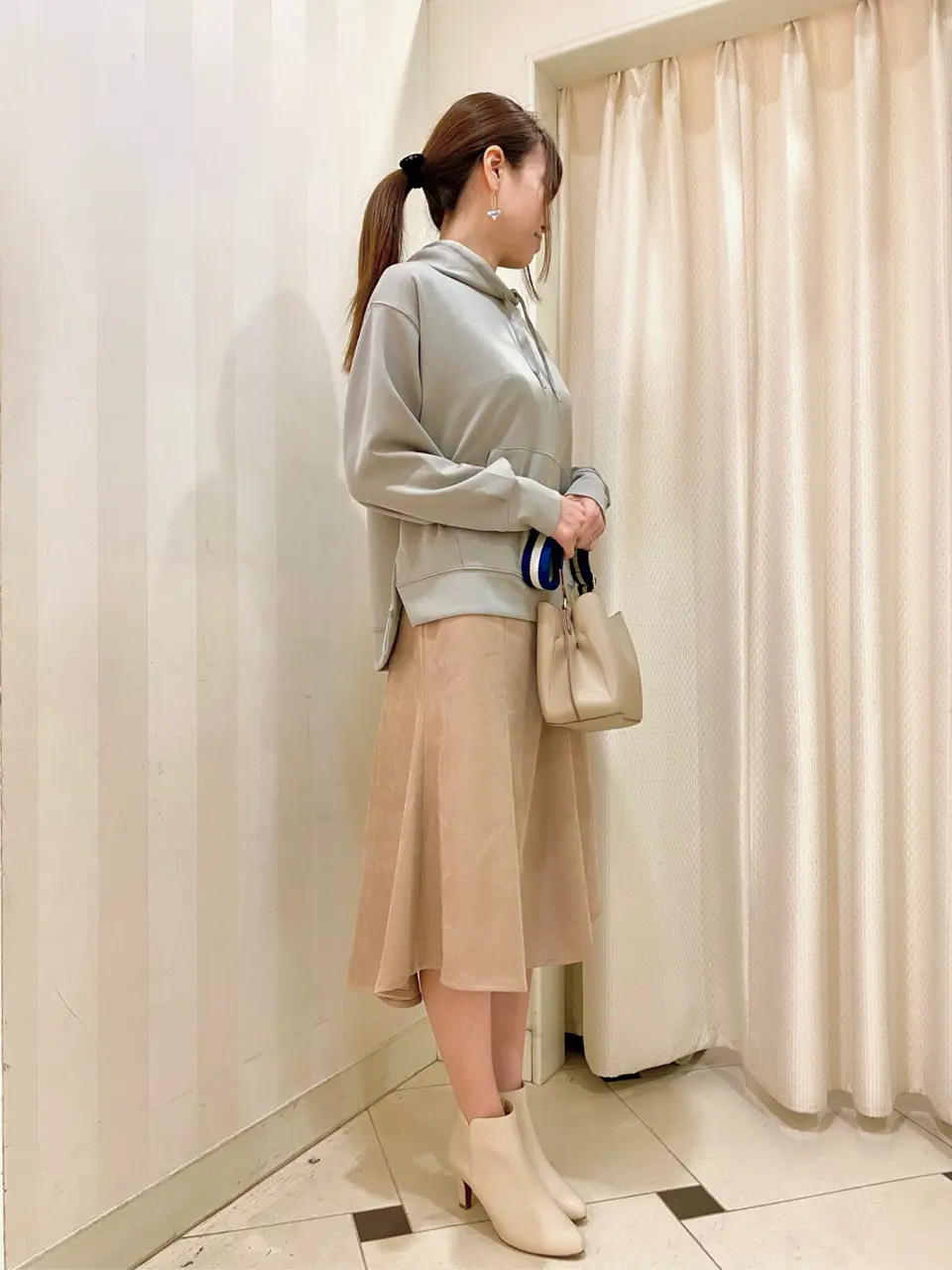 ANY SIS 金井 コーディネート画像