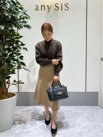 ANY SIS スタッフ コーディネート画像