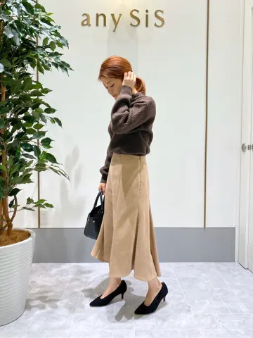 ANY SIS スタッフ コーディネート画像