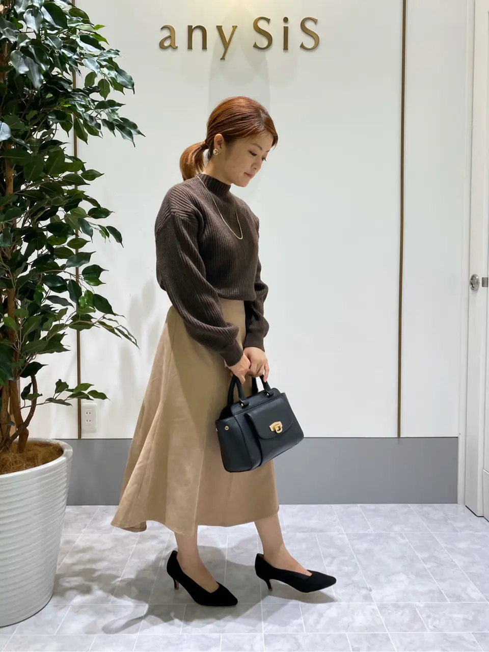 ANY SIS スタッフ コーディネート画像