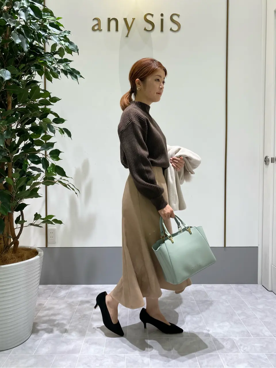 ANY SIS スタッフ コーディネート画像