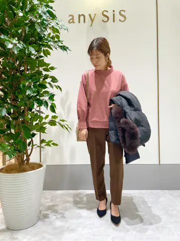 ANY SIS スタッフ コーディネート画像