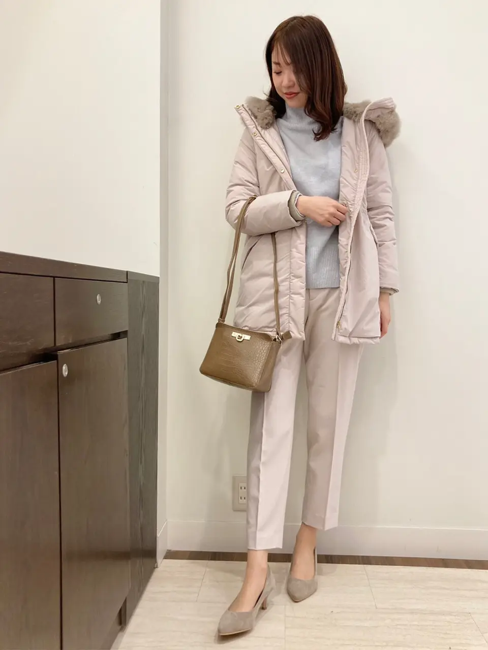 ANY SIS スタッフ コーディネート画像