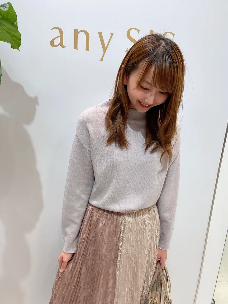 ANY SIS スタッフ コーディネート画像