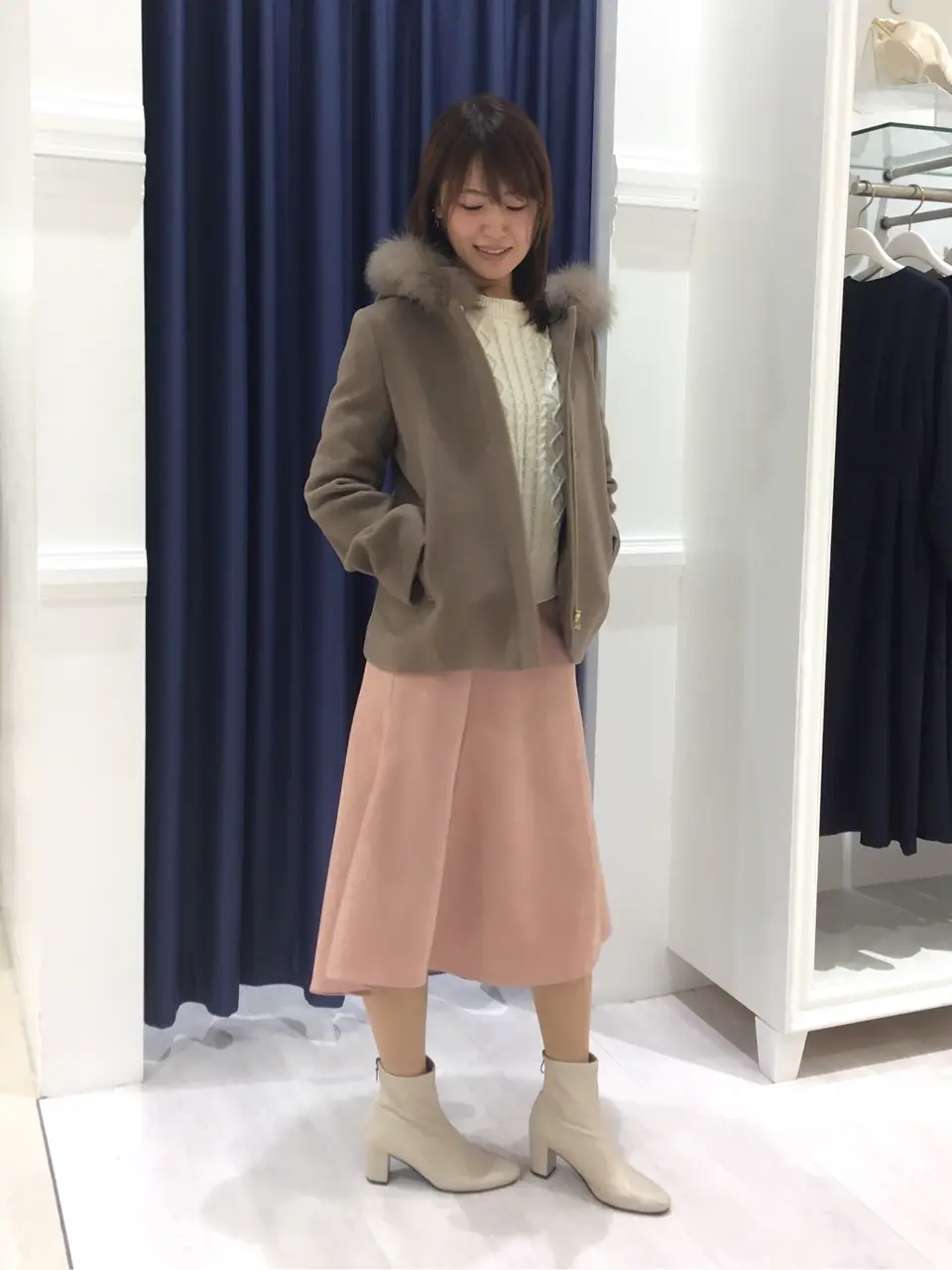 ANY SIS スタッフ コーディネート画像