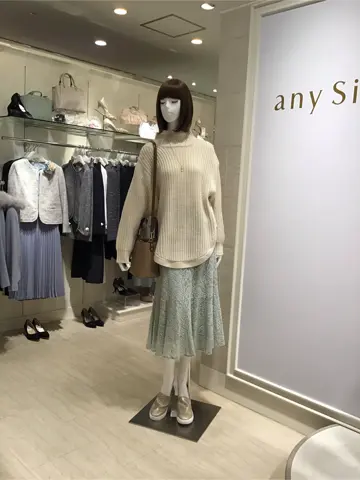 ANY SIS 島崎 コーディネート画像