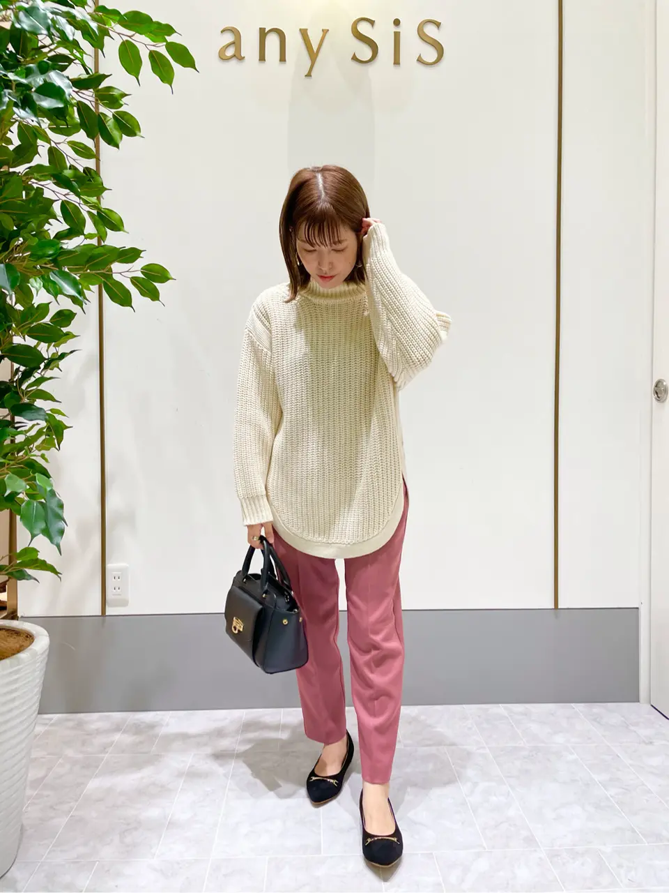 ANY SIS スタッフ コーディネート画像