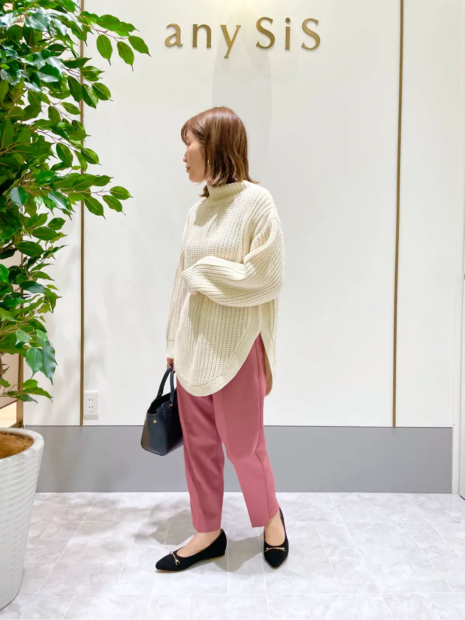 ANY SIS スタッフ コーディネート画像