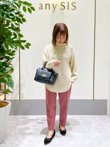 ANY SIS スタッフ コーディネート画像