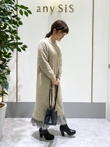 ANY SIS スタッフ コーディネート画像