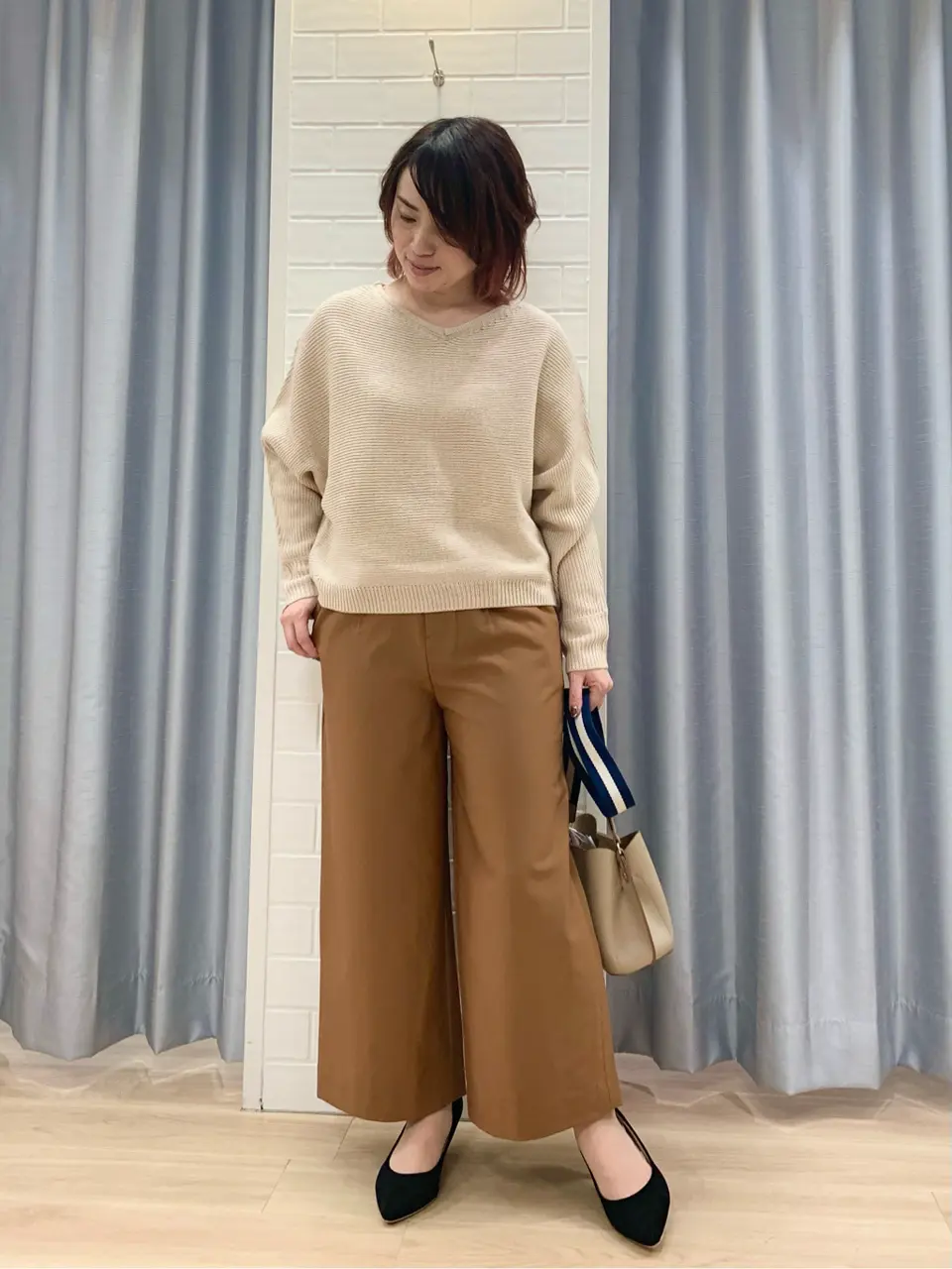 ANY SIS 丸岡 コーディネート画像