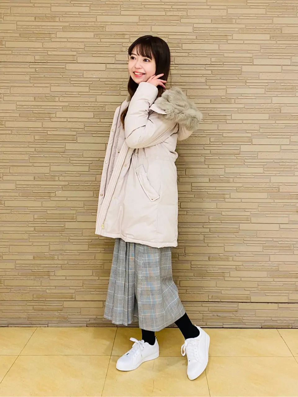 ANY SIS スタッフ コーディネート画像