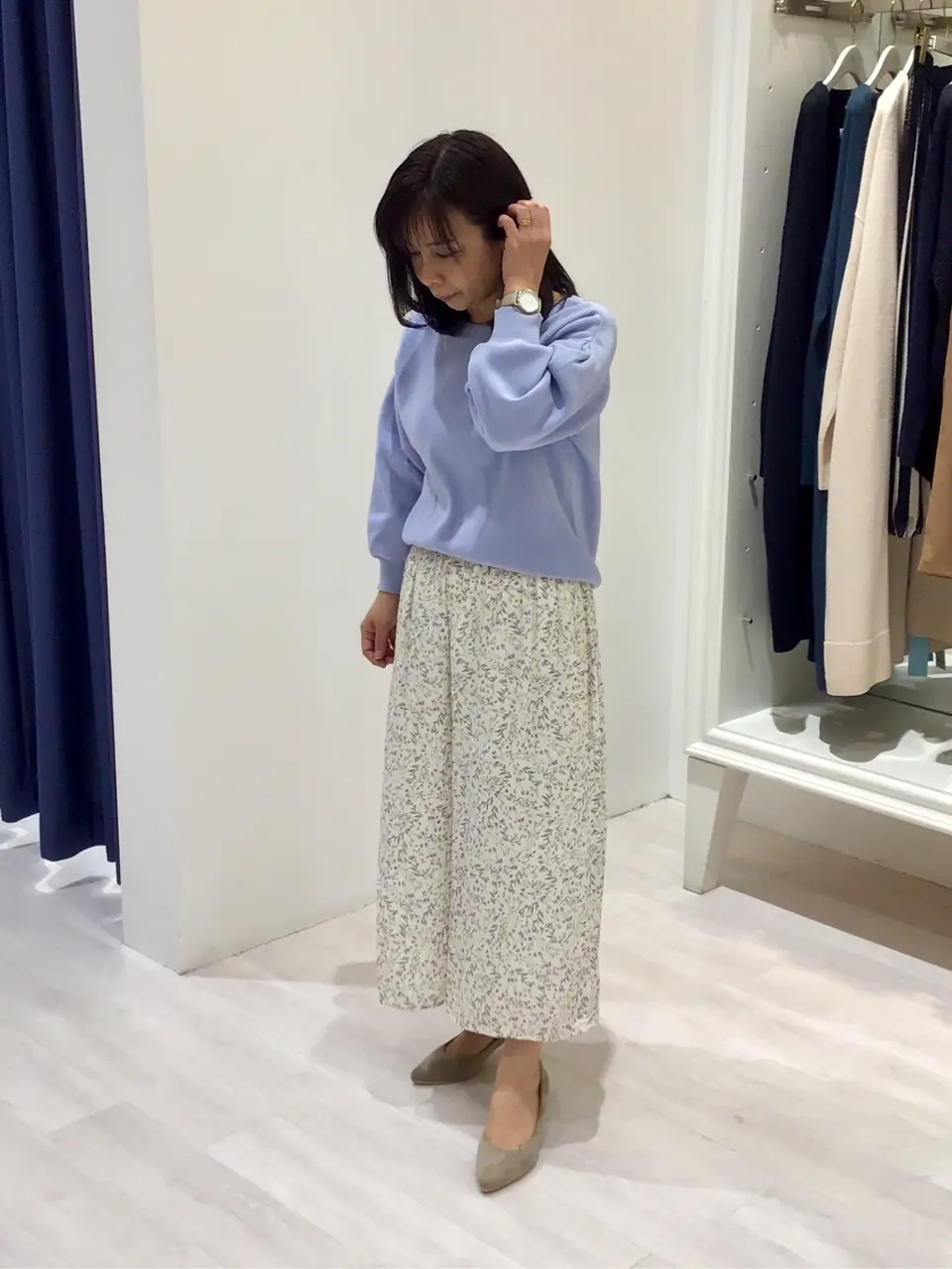 ANY SIS スタッフ コーディネート画像