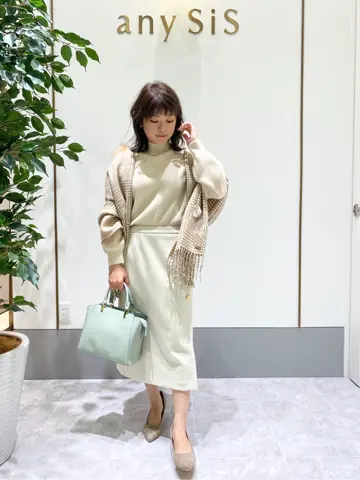 ANY SIS スタッフ コーディネート画像