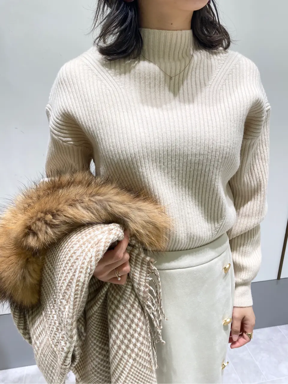 ANY SIS スタッフ コーディネート画像