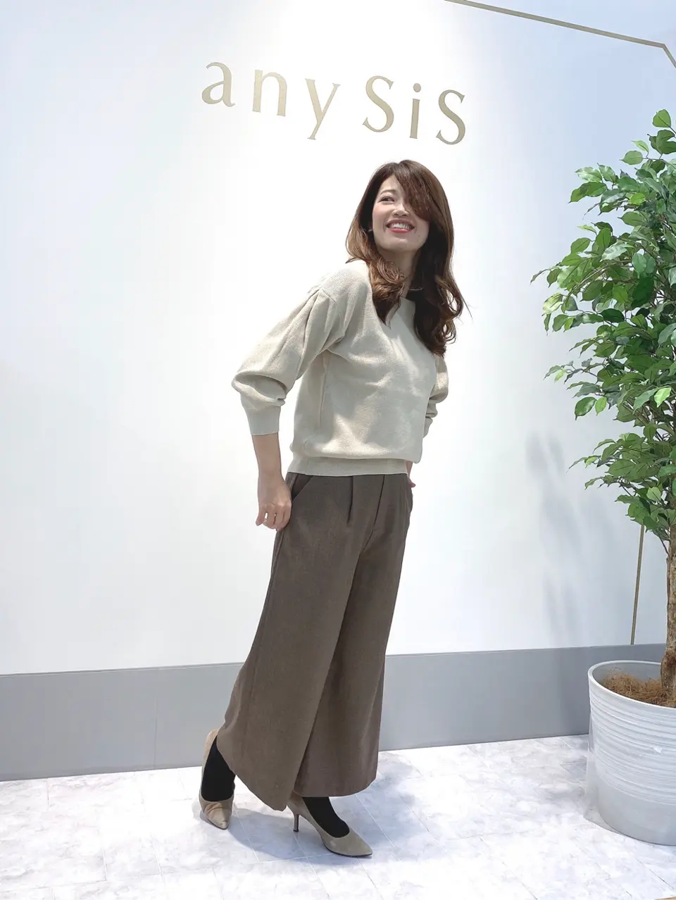 ANY SIS 岡本 コーディネート画像