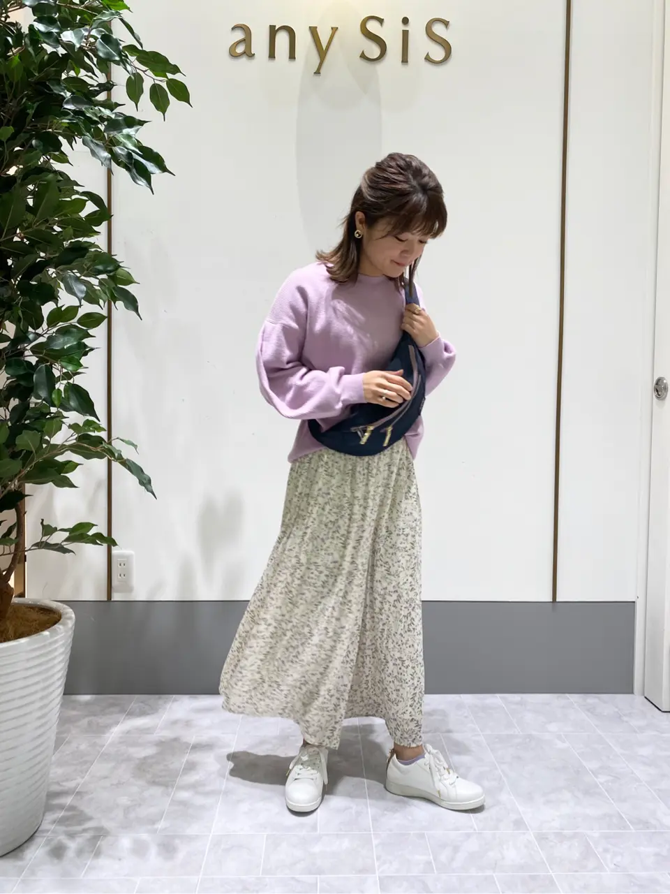 ANY SIS スタッフ コーディネート画像