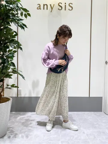 ANY SIS スタッフ コーディネート画像