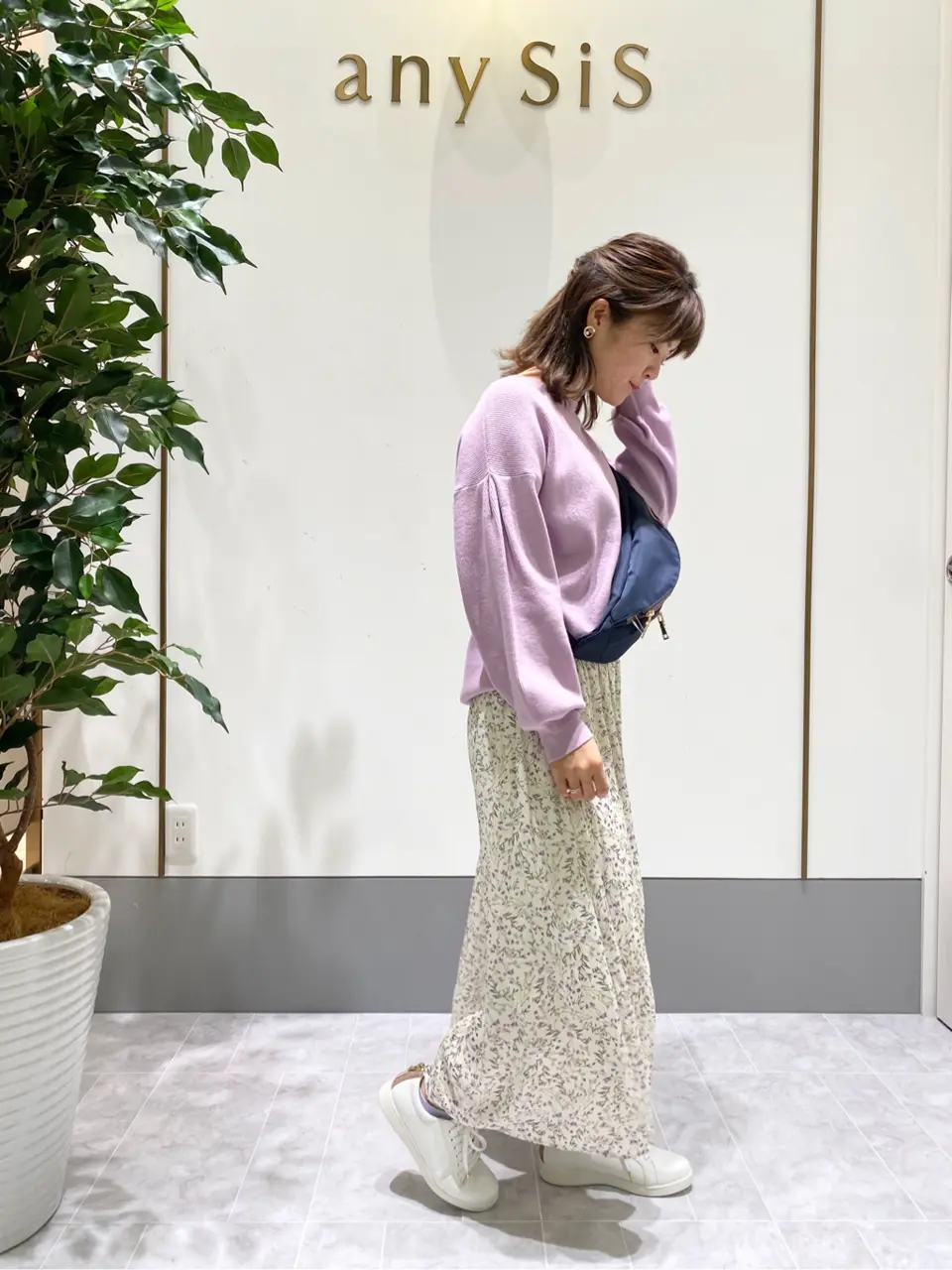 ANY SIS スタッフ コーディネート画像