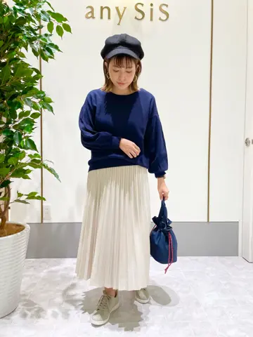 ANY SIS スタッフ コーディネート画像