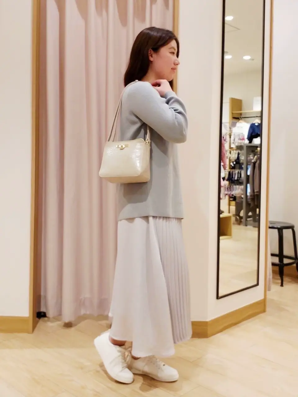 ANY SIS 濱口 コーディネート画像