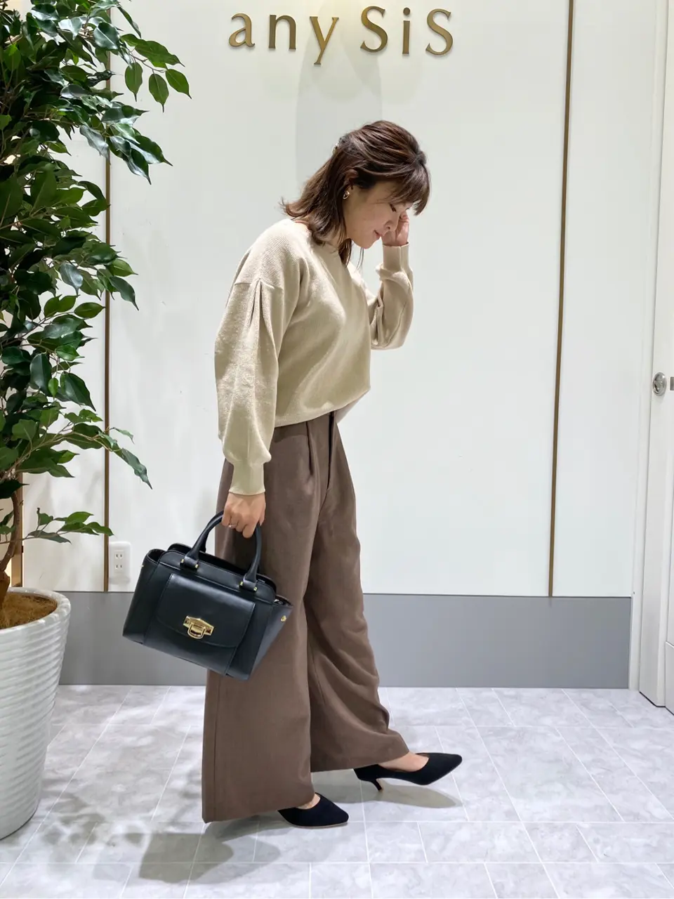 ANY SIS スタッフ コーディネート画像