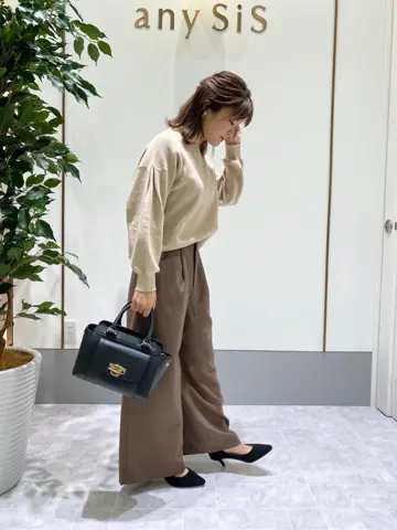 ANY SIS スタッフ コーディネート画像