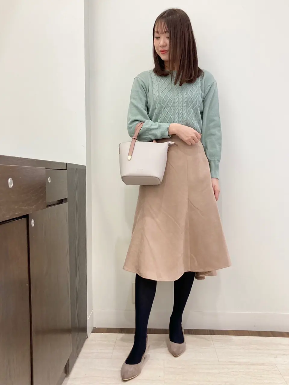 ANY SIS スタッフ コーディネート画像