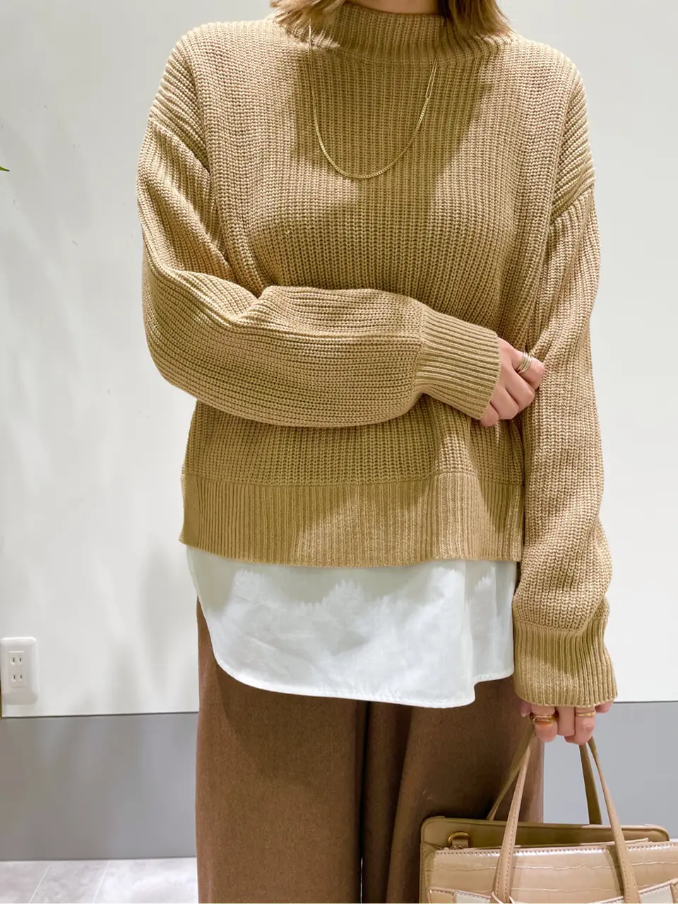 ANY SIS スタッフ コーディネート画像