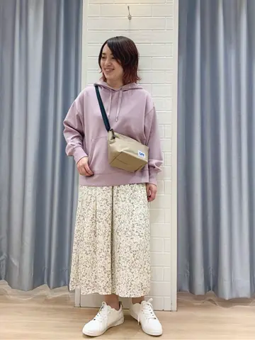 ANY SIS 丸岡 コーディネート画像