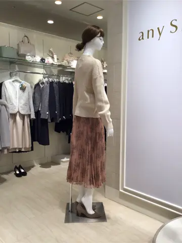 ANY SIS 島崎 コーディネート画像