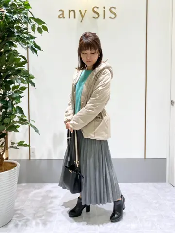 ANY SIS スタッフ コーディネート画像