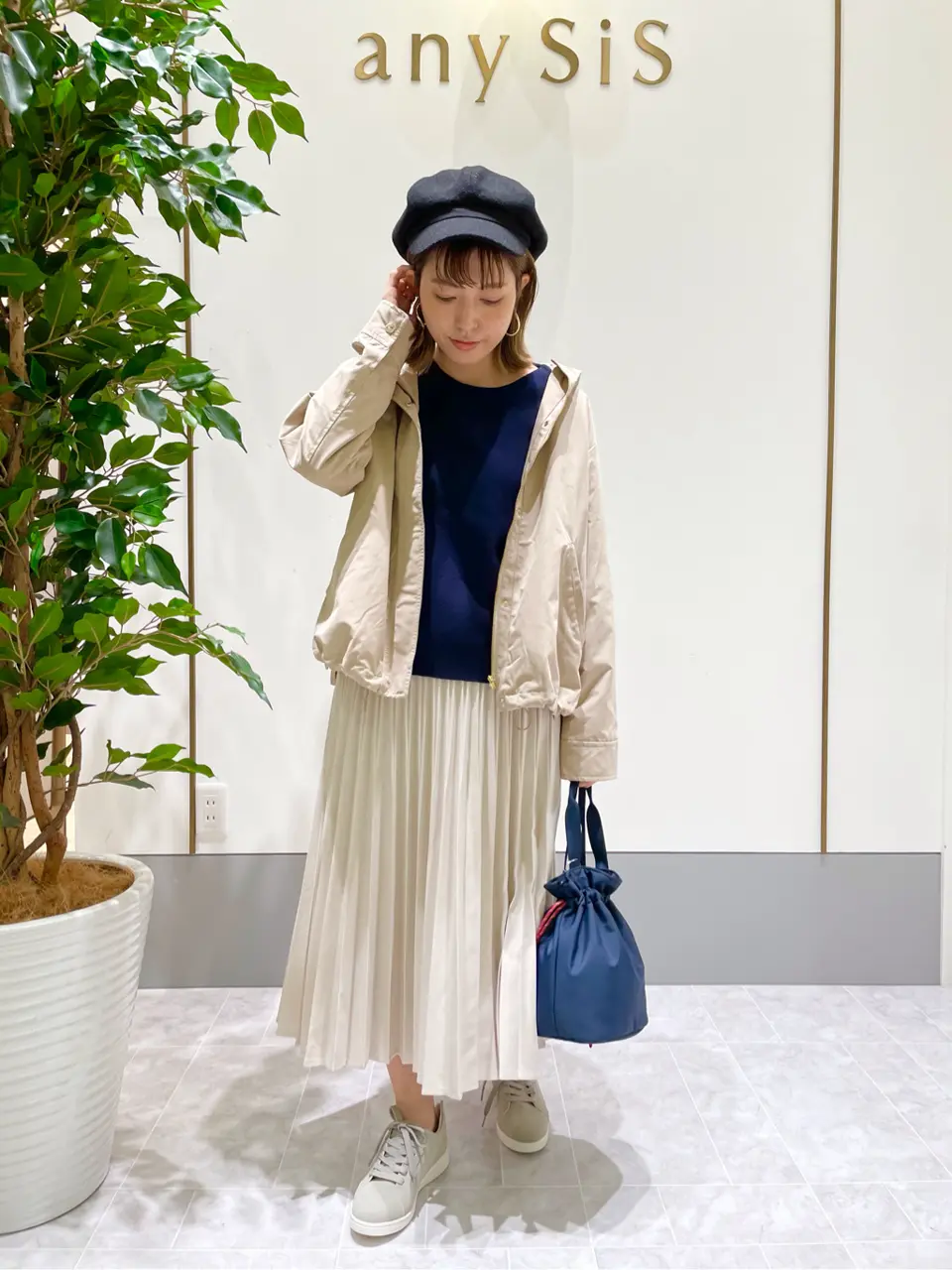 ANY SIS スタッフ コーディネート画像