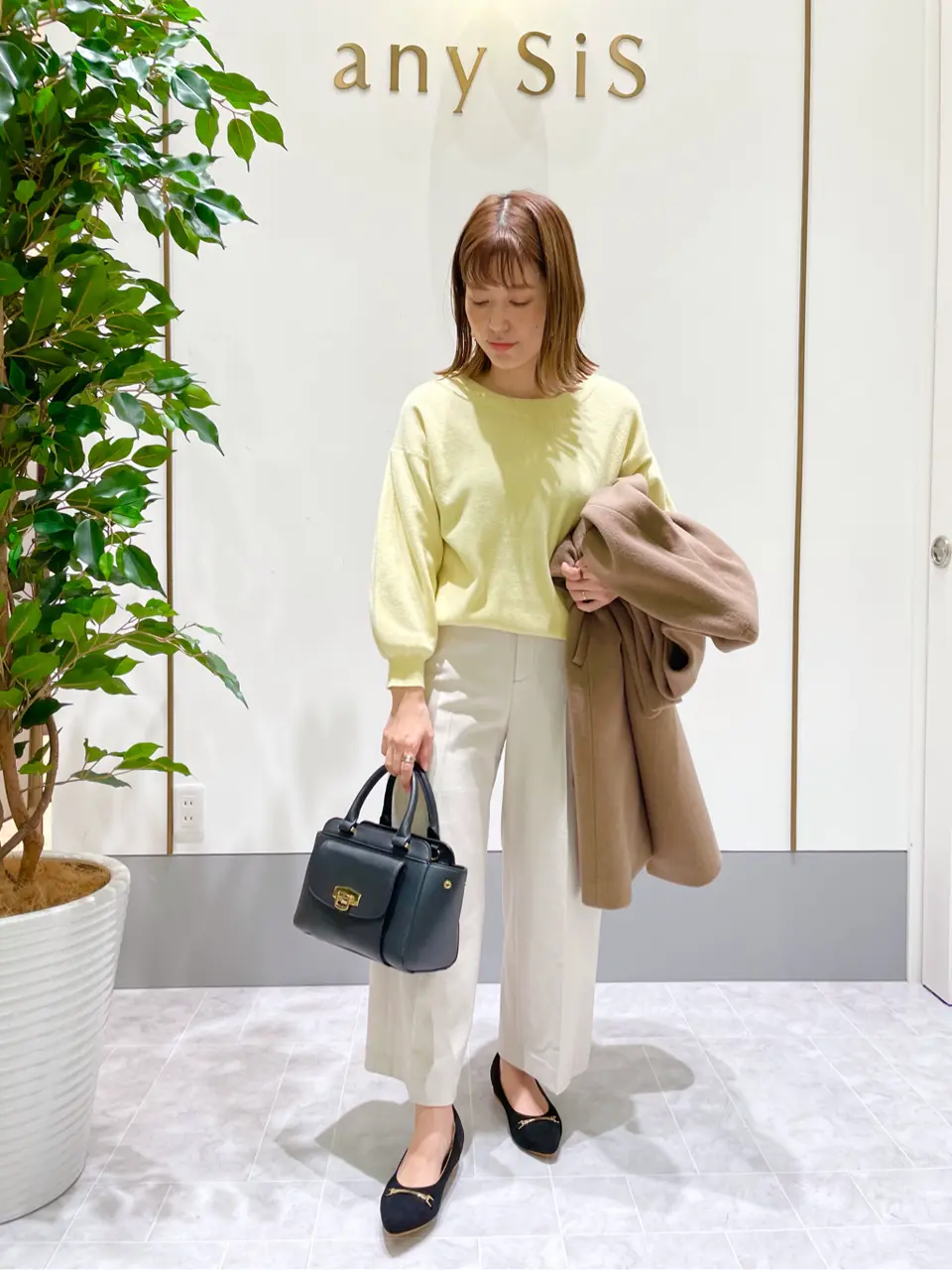 ANY SIS スタッフ コーディネート画像