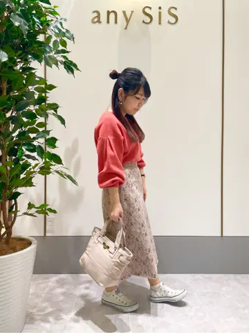 ANY SIS スタッフ コーディネート画像