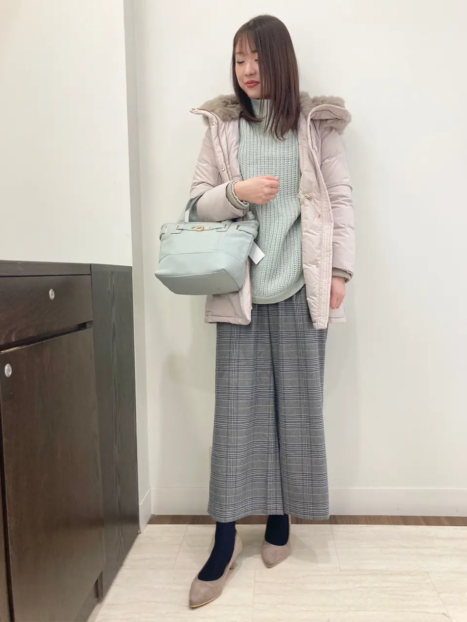 ANY SIS スタッフ コーディネート画像