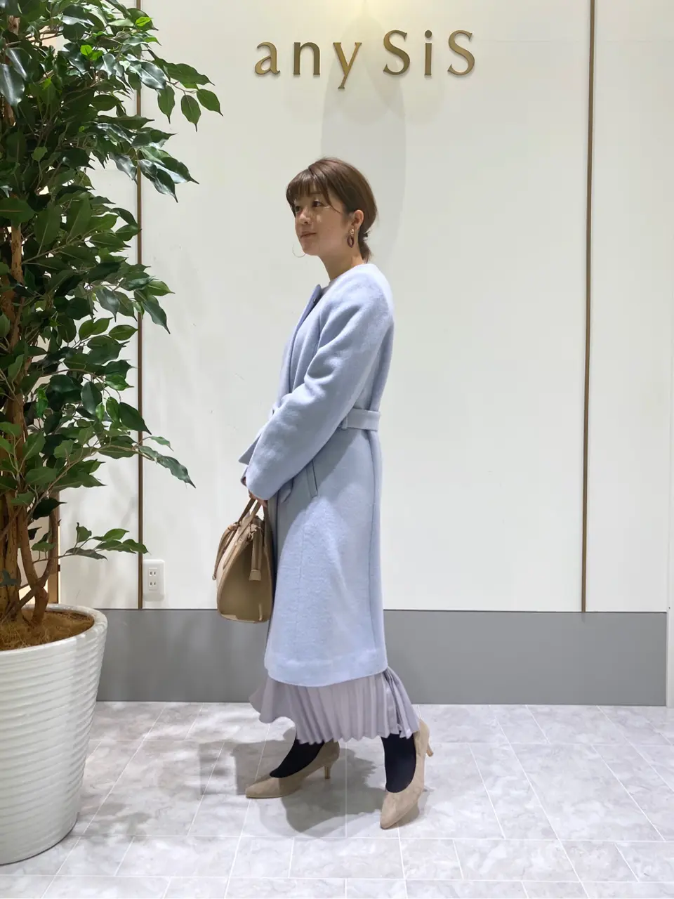 ANY SIS スタッフ コーディネート画像