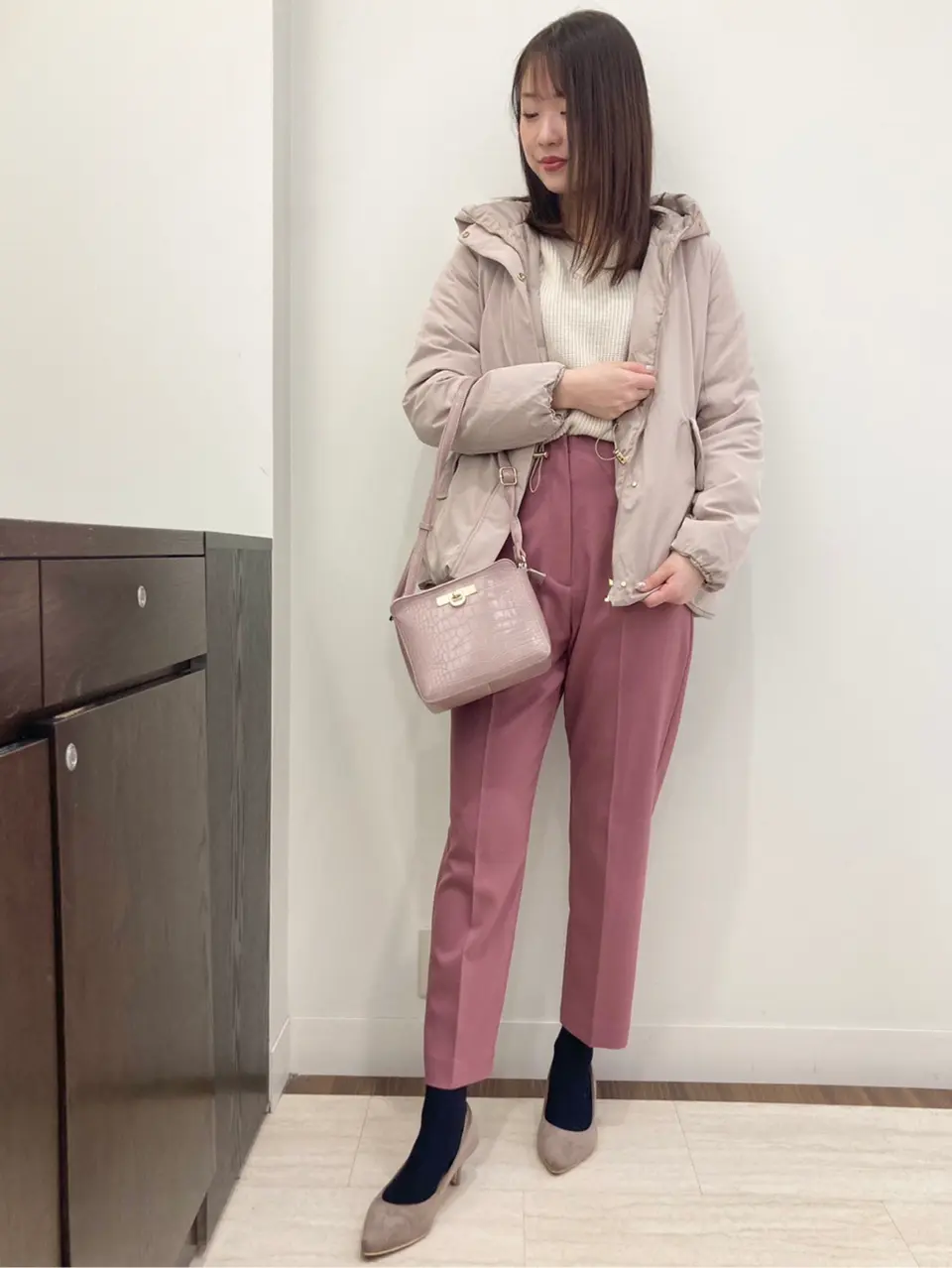 ANY SIS スタッフ コーディネート画像