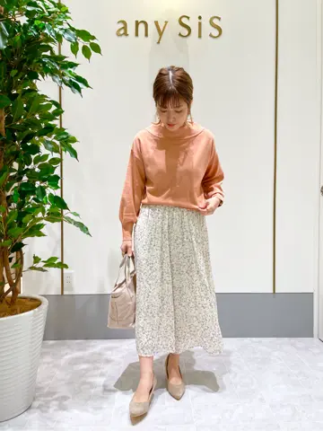 ANY SIS スタッフ コーディネート画像
